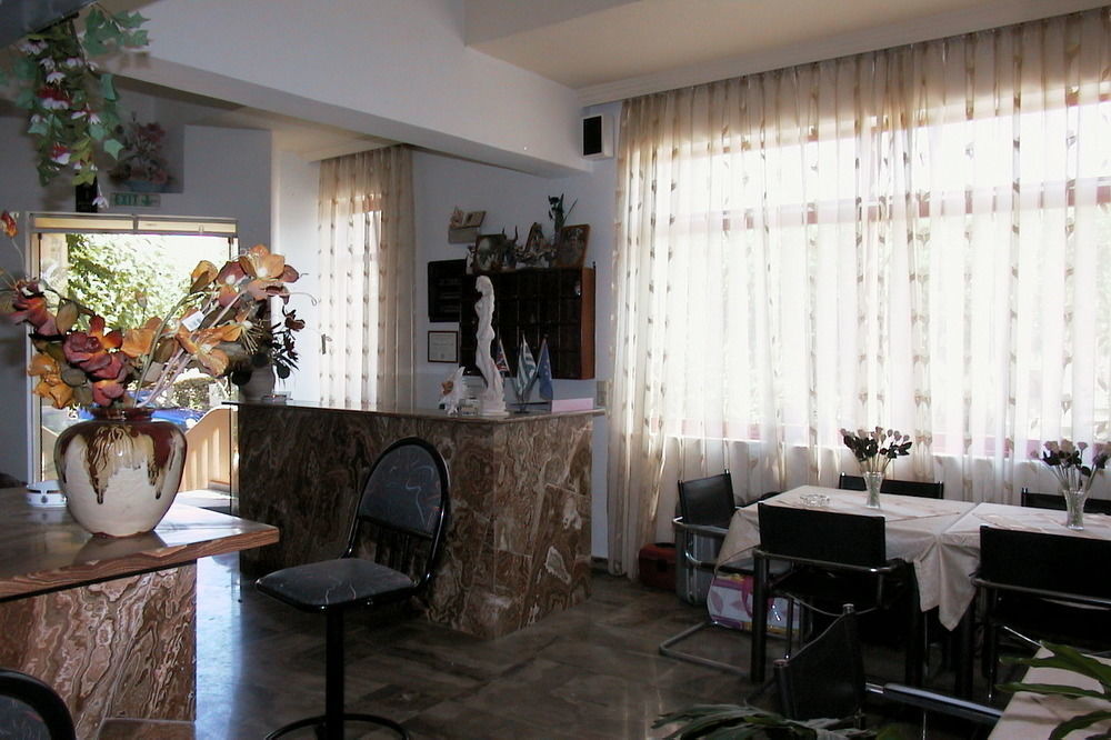Labyrinth Hotel Georgioupoli Exterior foto
